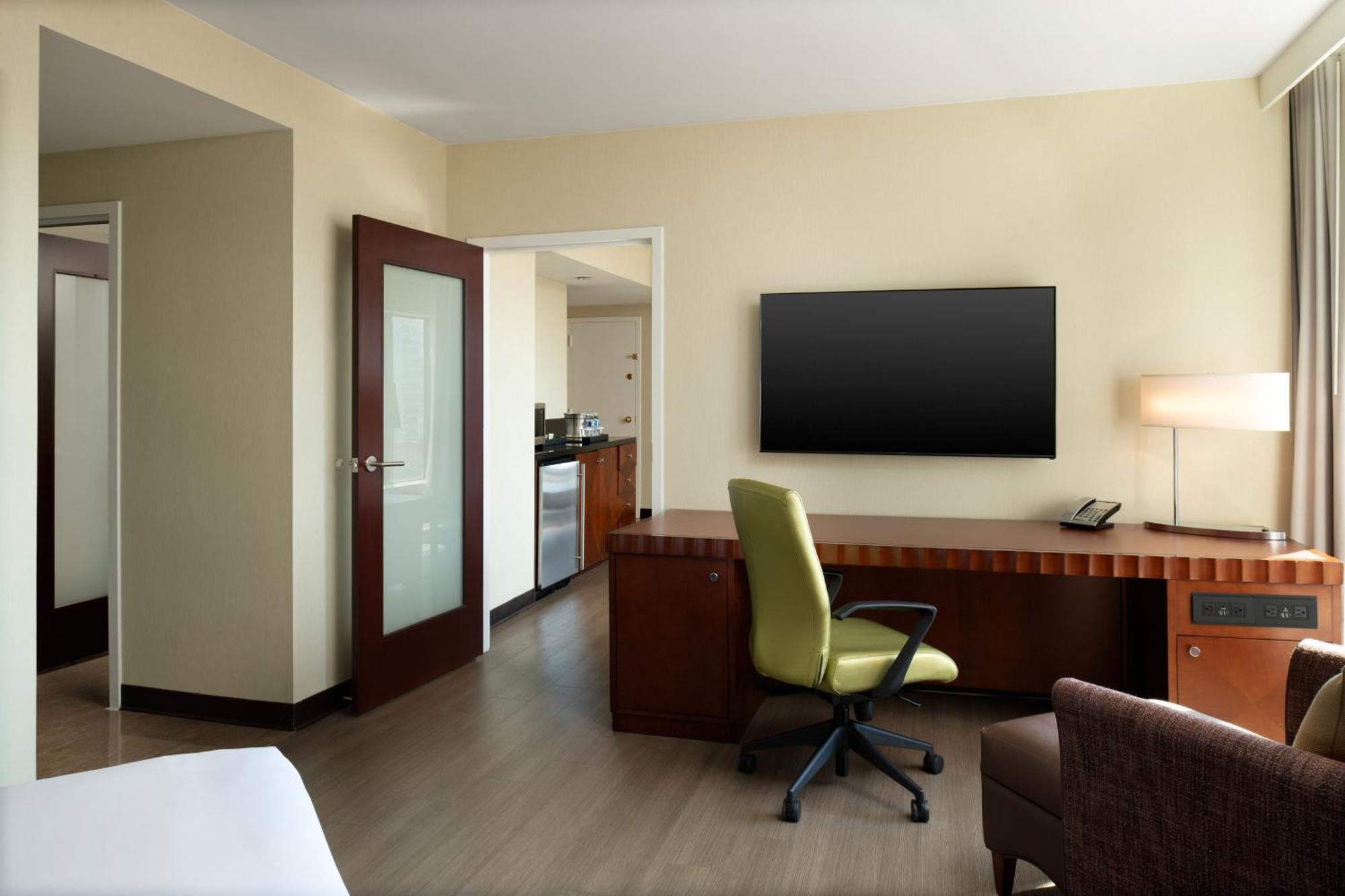 Hilton Charlotte Uptown Hotell Exteriör bild