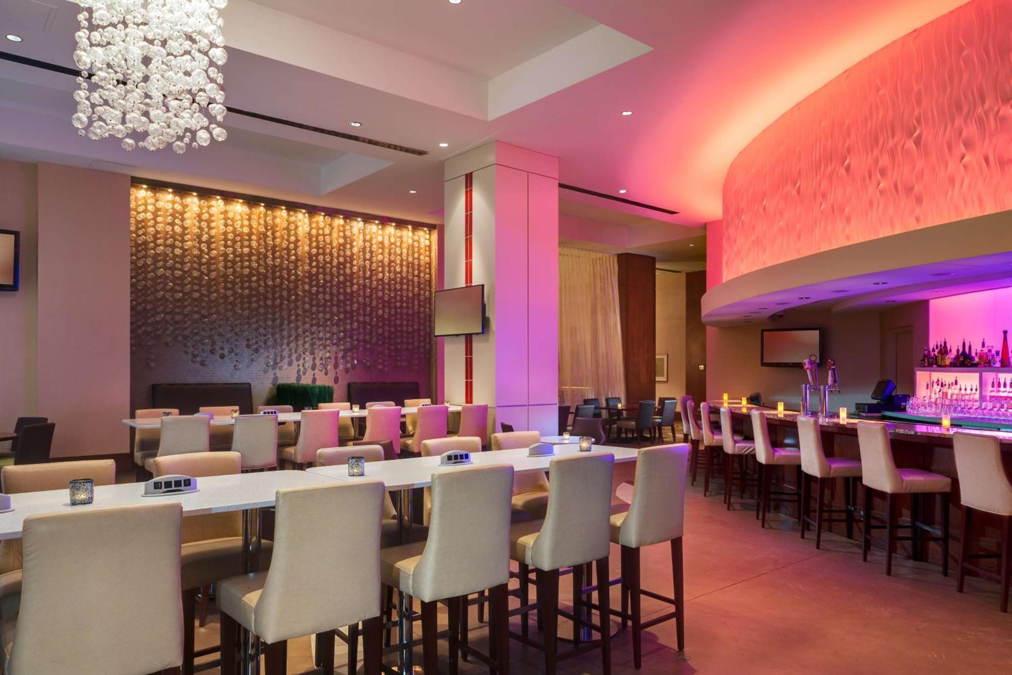 Hilton Charlotte Uptown Hotell Exteriör bild