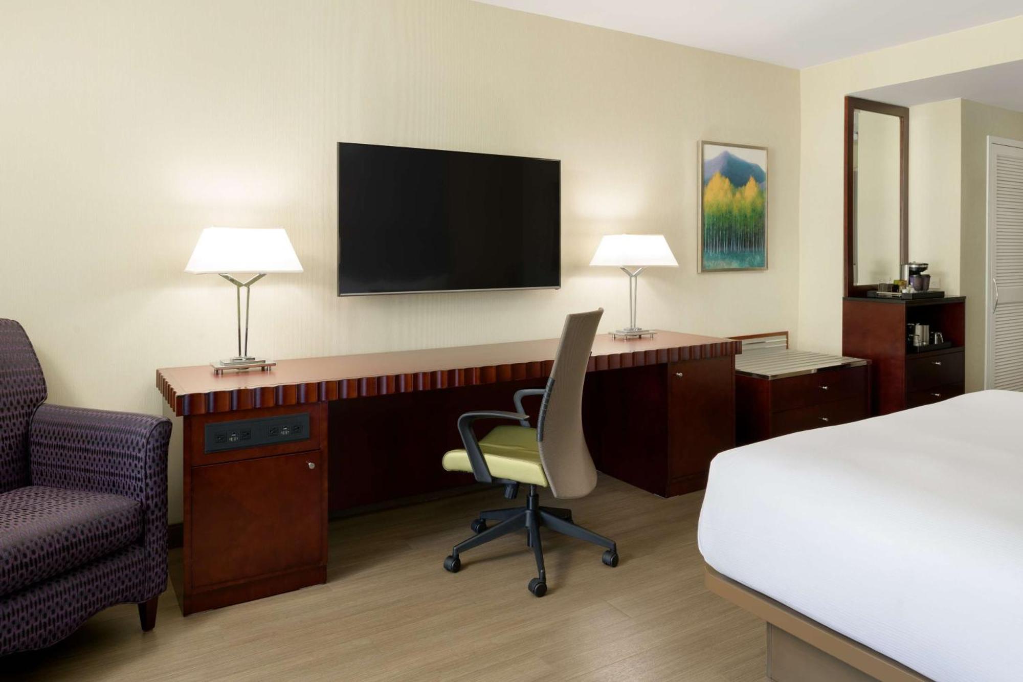 Hilton Charlotte Uptown Hotell Exteriör bild