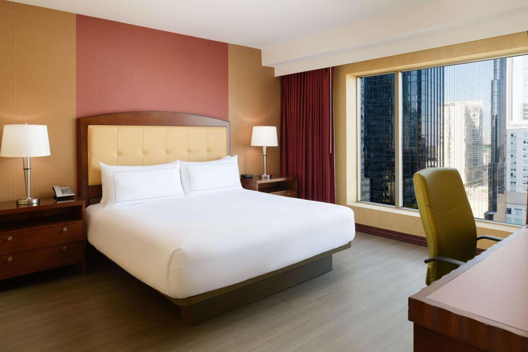 Hilton Charlotte Uptown Hotell Exteriör bild