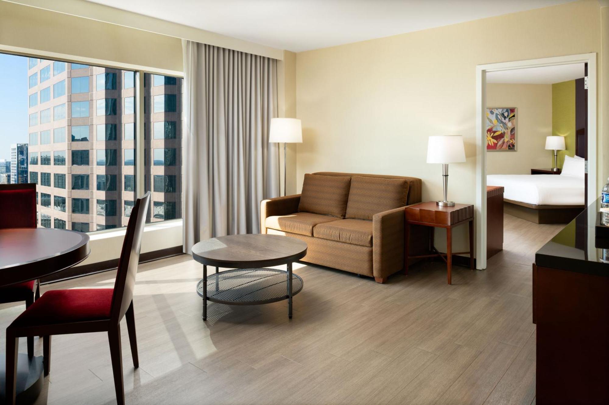 Hilton Charlotte Uptown Hotell Rum bild