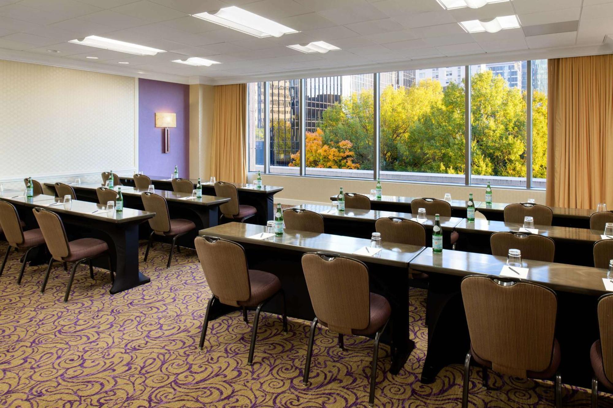 Hilton Charlotte Uptown Hotell Exteriör bild